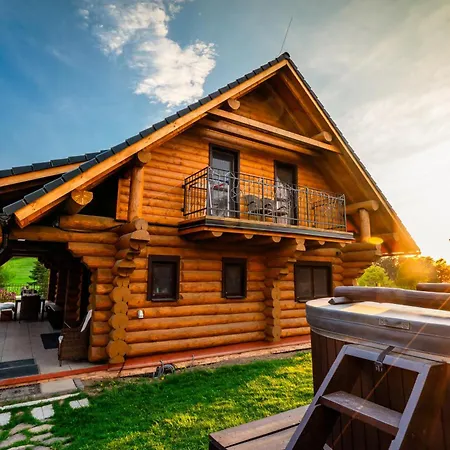 Zrub Ziva Na Lazoch So Zvieratkami Casa vacanze *